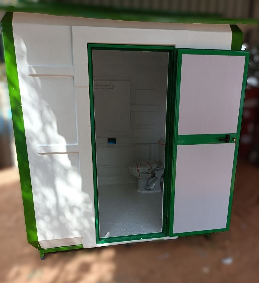 مجمع حمامات متنقل